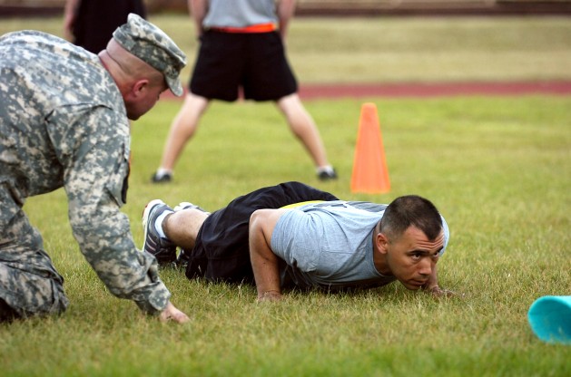 Read more about the article Struggling to Hit Your Military Entrance Push-Up Numbers?